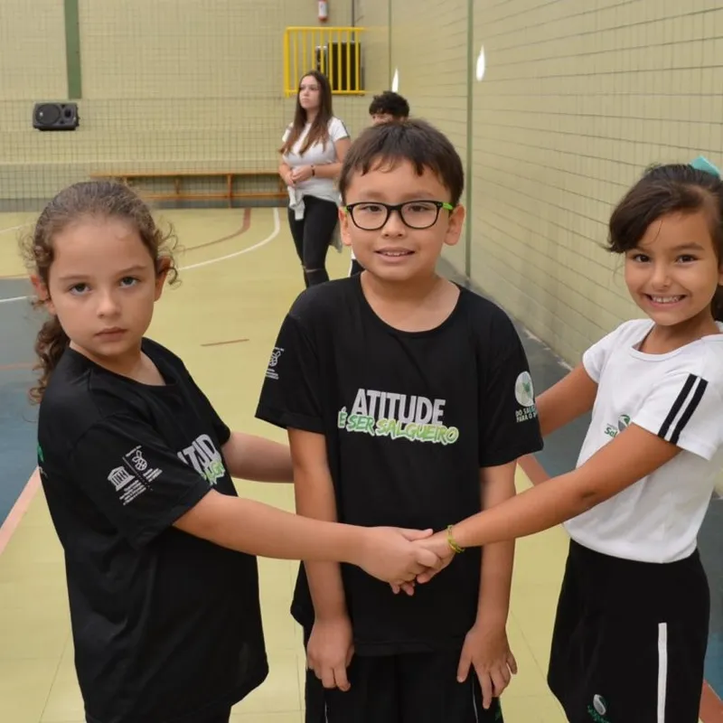 Manhã recreativa com raízes africanas — Colégio Salgueiro