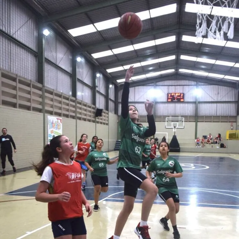 Interkids: troca de experiências e aprendizado no esporte — Colégio Salgueiro