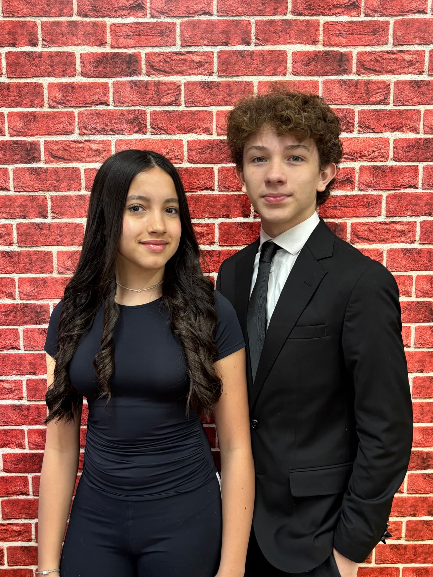 Estudantes do 9º ano caracterizados durante o Projeto Eleições