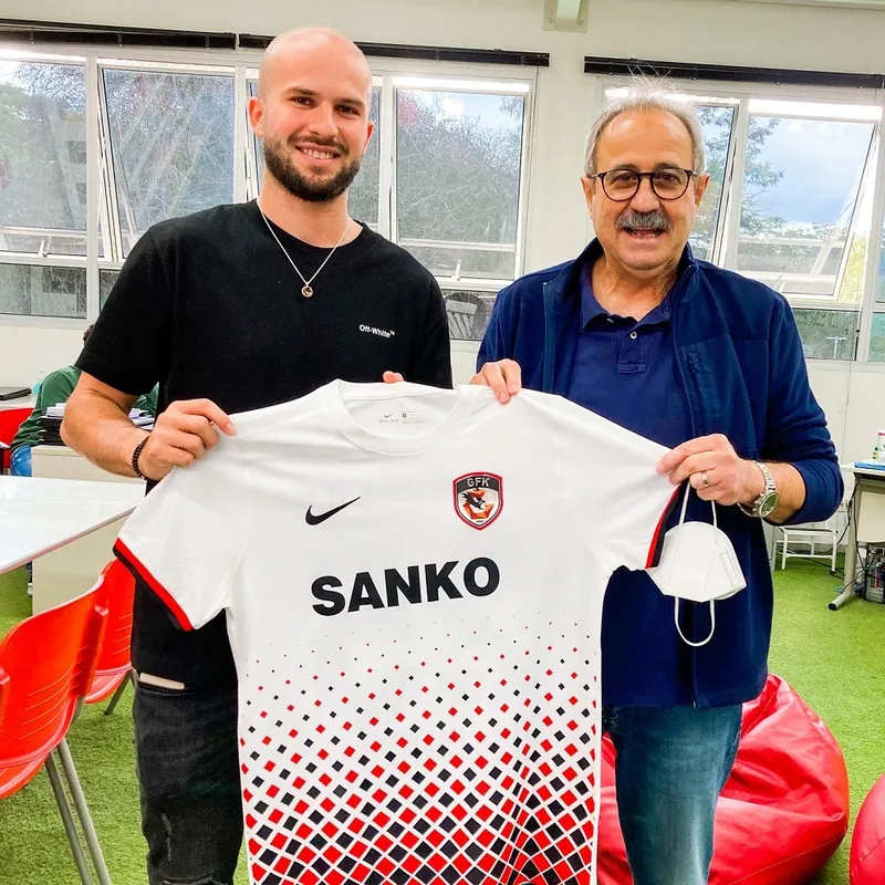 Ex-aluno do Salgueiro é #SempreSalgueiro — Colégio Salgueiro